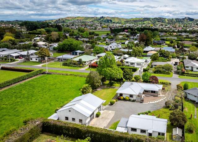 Two Dwellings + High Stud Shedding!