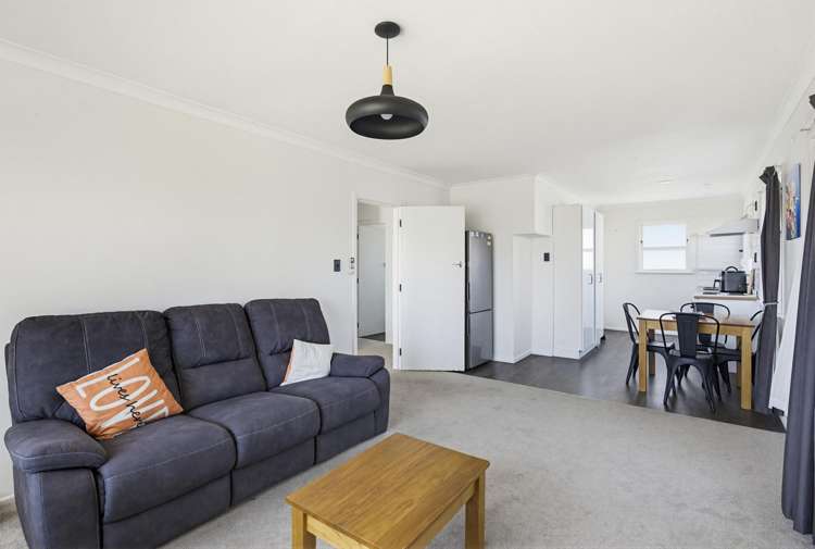 32 Queenwood Road Levin_3