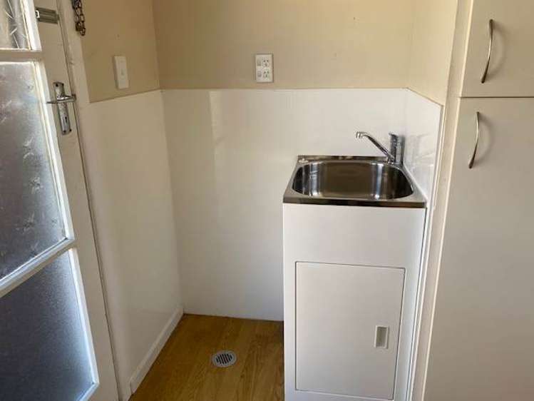 2/10 Olympic Place Papakura_14