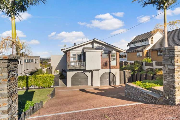 219 Royal Road Massey_9