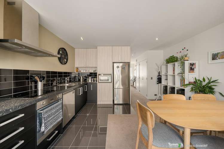 2/26 Wright Street Mount Cook_5