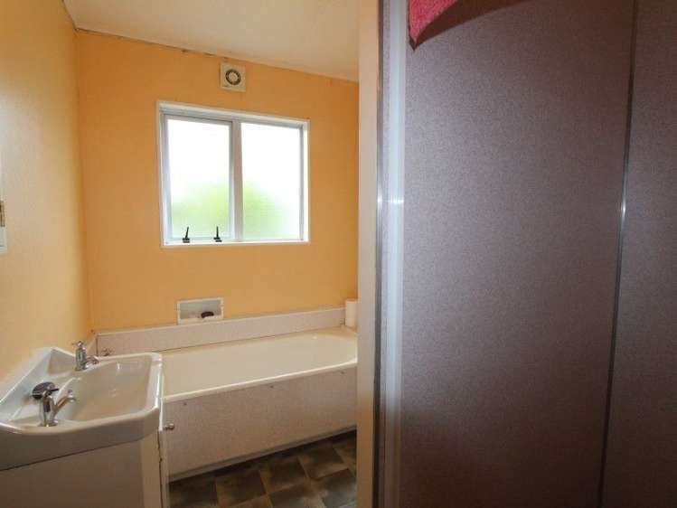 3 Huia Street Pahiatua_18