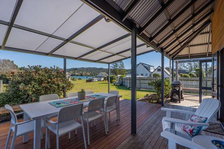 29 Pleasant Place Pauanui_21