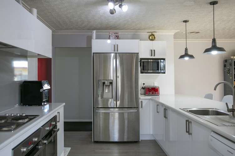 17 Macdonell Street Hilltop_9