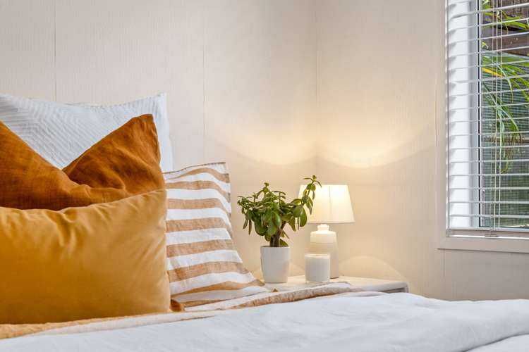 2/2 Vari Place Bayview_6