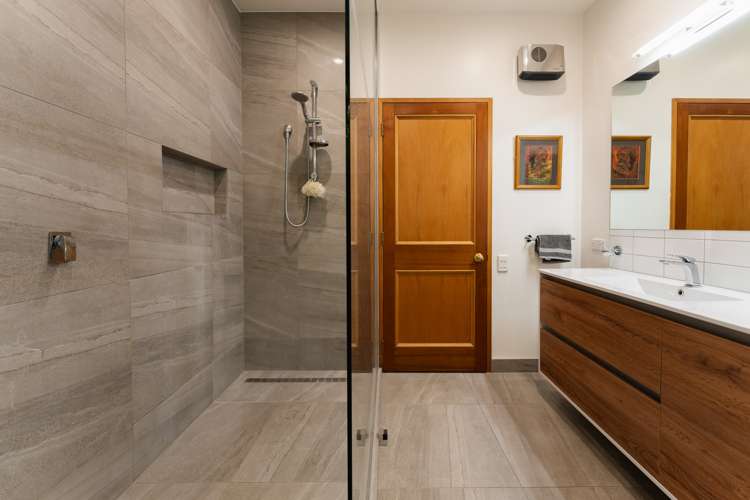 5 Burwood Avenue Maori Hill_12