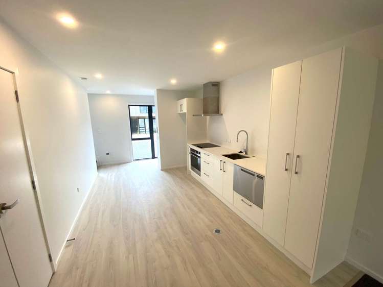 7/27 Price Crescent_0