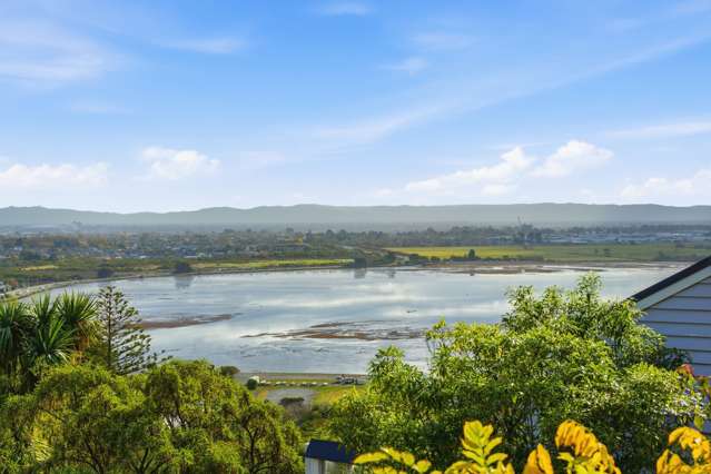 39 Te Awakura Terrace Mount Pleasant_4