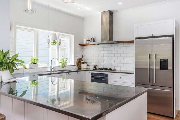 2 Arawa Avenue Devonport_10