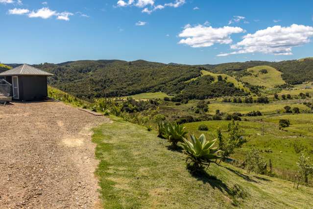 523 Orapiu Road Waiheke Island_2