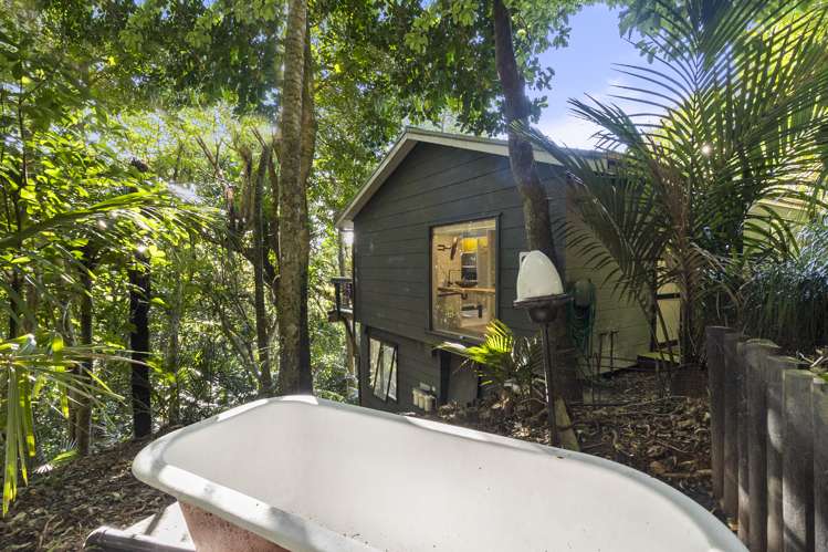 71 Trig Hill Road Onetangi_21
