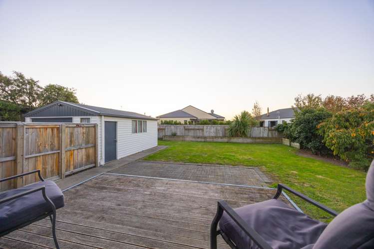 4 Emmerdale Mews Highbury_14