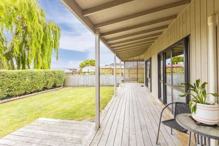 15 Lake View Road Waipukurau_11