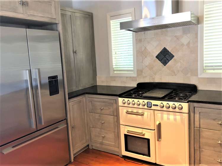 54 Tawhiri Road One Tree Hill_13