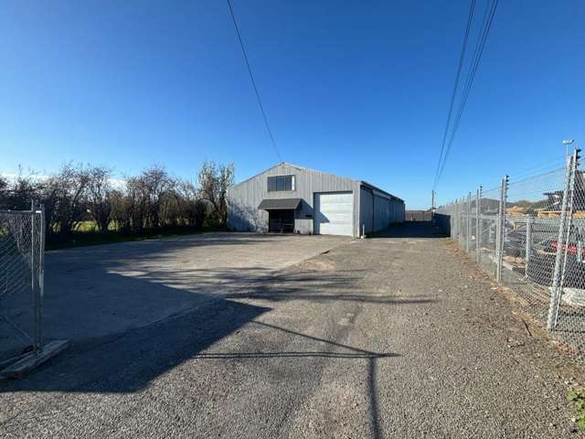 550m&sup2; Industrial Workshop