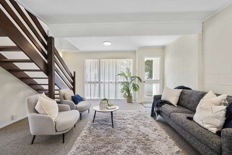 3/133 Queens Drive Lyall Bay_10