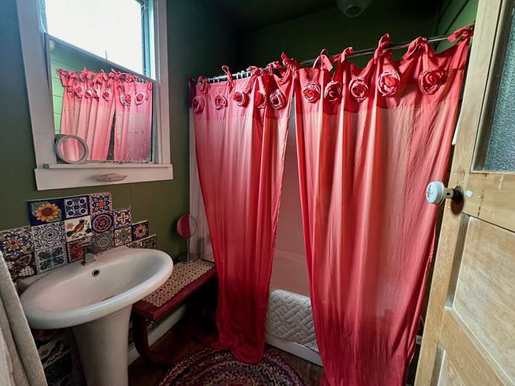 5 Park Lane Owaka_10