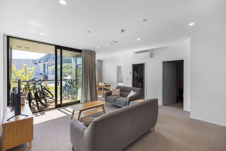 102/30 Red Oaks Drive Frankton_1