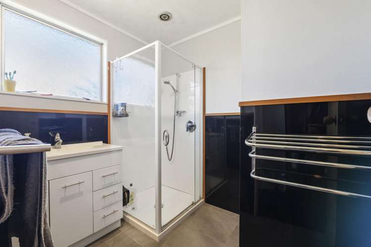 3 Armstrong Avenue Waitara_14