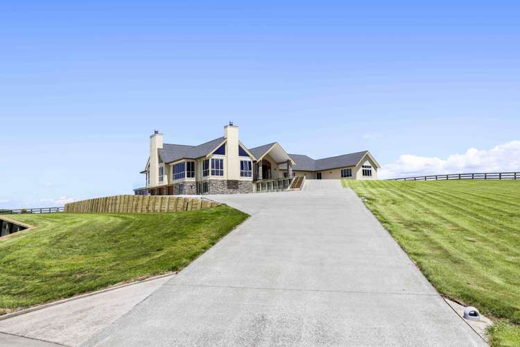 759 Tuhikaramea Road_0