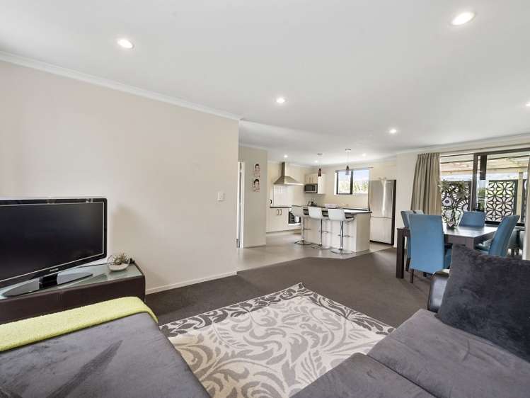 212 Saint James Drive Huntington_10