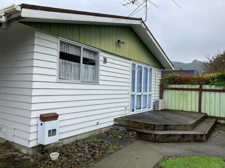 29A Shanly Street Brown Owl_9