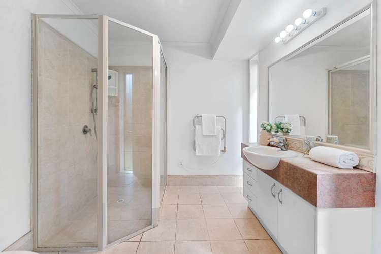 2 Greenleaf Way Northcross_17