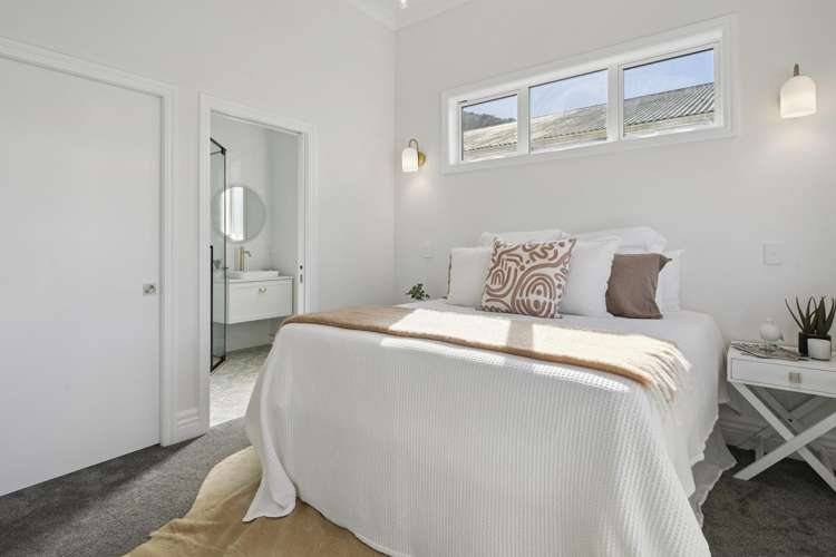 68 Derwent Street Island Bay_13