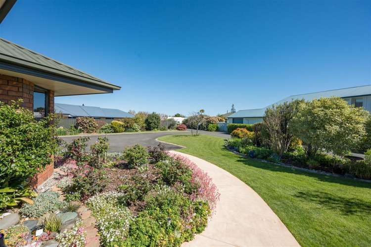 23 Trolove Place Stoke_16