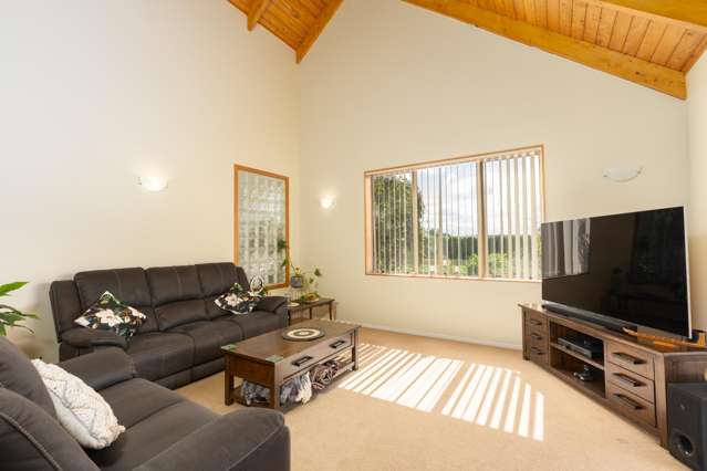 63 Roose Rise Maungatapere_3