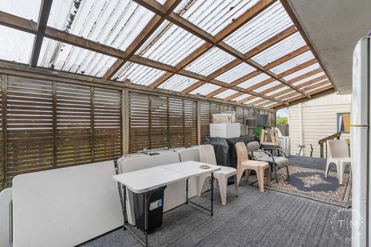 34 Antrim Crescent Otara_11