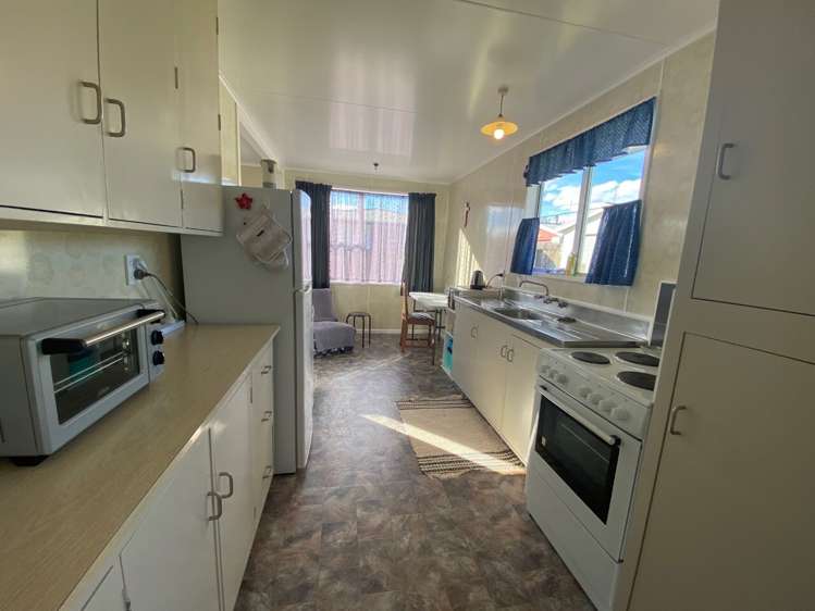 13 Lancaster Crescent Tokoroa_5