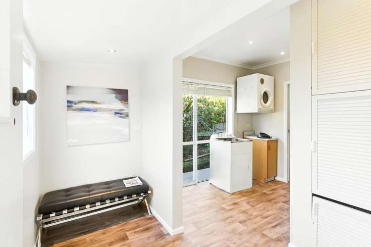 82 District Road Green Island_14