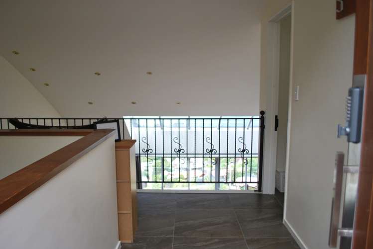 2/70 Dart Place Fernhill/Sunshine Bay_10