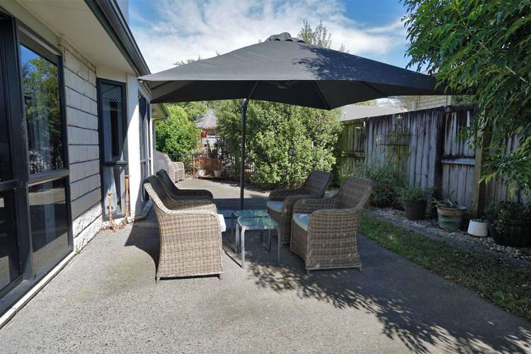 47 Wiltshire Drive Huntington_13