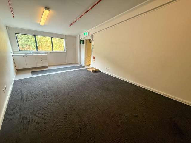 Tenancy 7, 130 Maleme Street Greerton_4