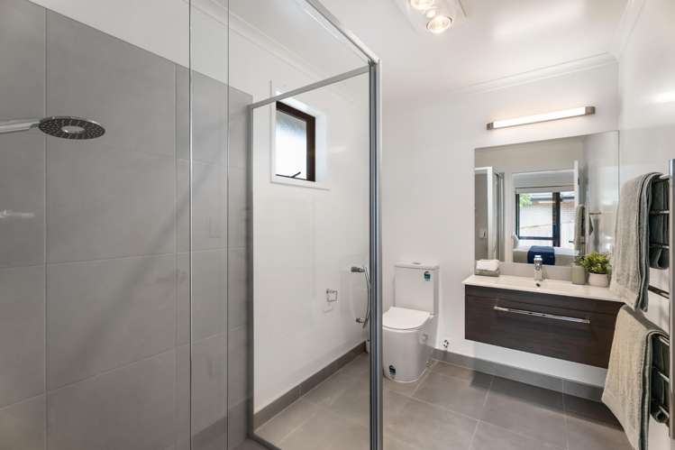 10 Waituarua Drive Conifer Grove_18