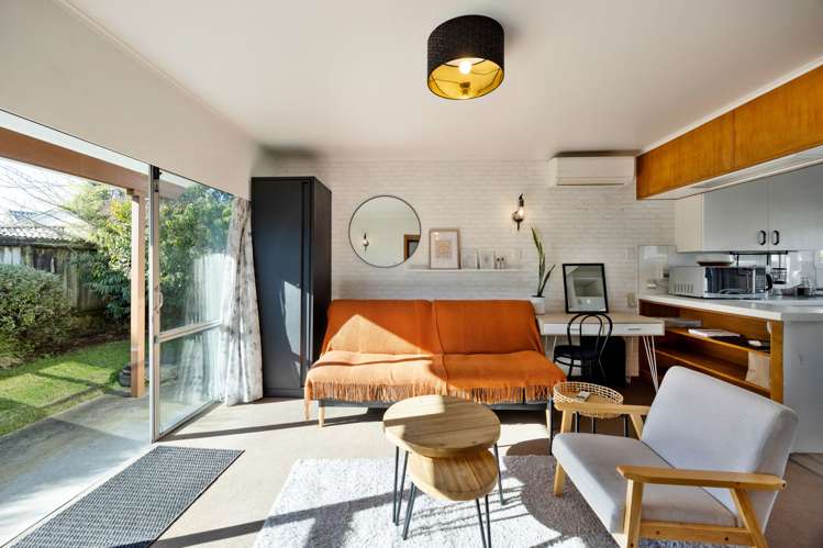 5/6 Florida Place_2