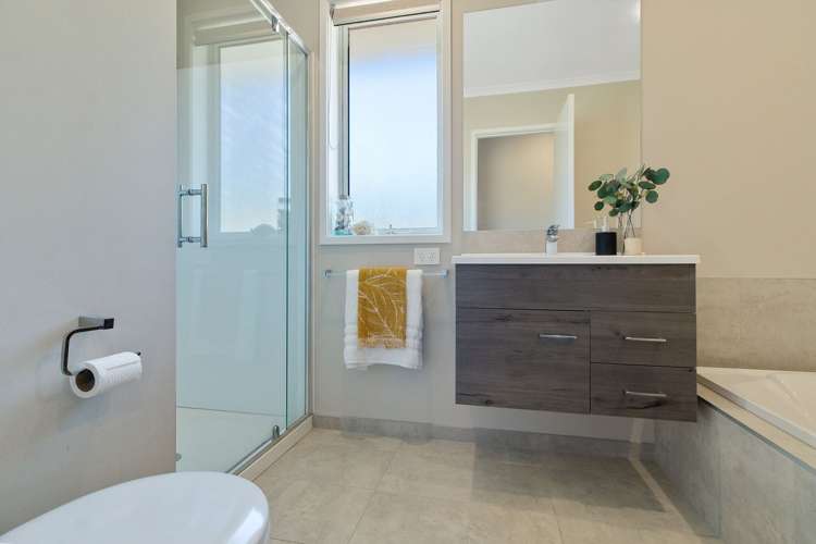 41 Sanctuary Cove Pauanui_13