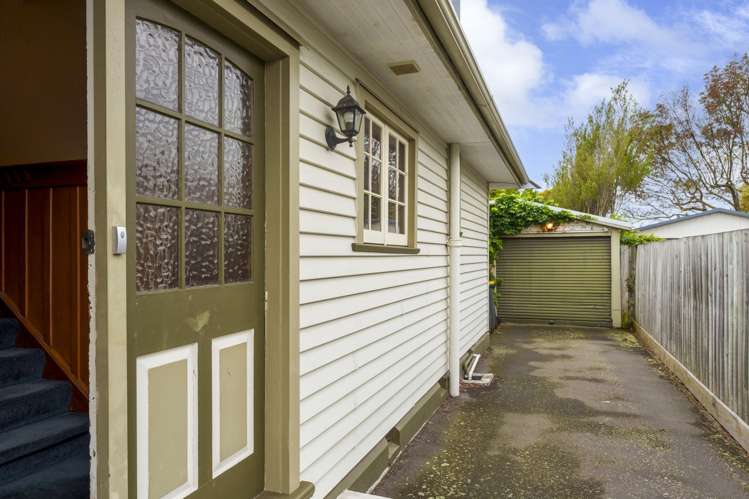 218 Barrington Street Somerfield_16