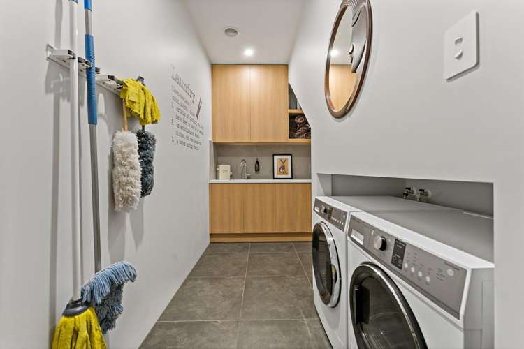 61 Pitoitoi Drive Riverhead_24