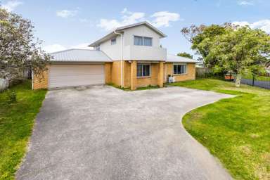 35 Peverill Crescent_1