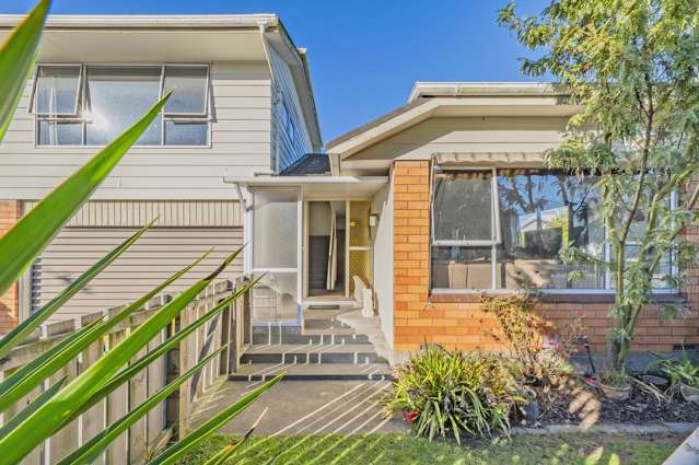 2/20 Penwood Street Russley_1