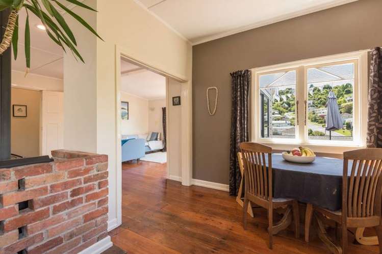 62 Montreal Road Toi Toi_11