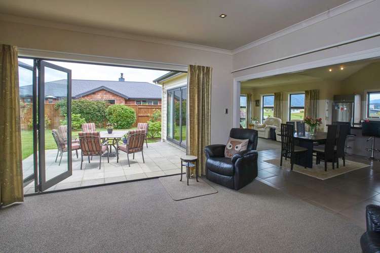 64 Breaksea Street Te Anau_9