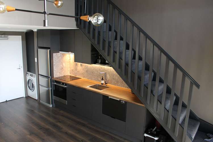 2d/12 Charles Street Mount Eden_1