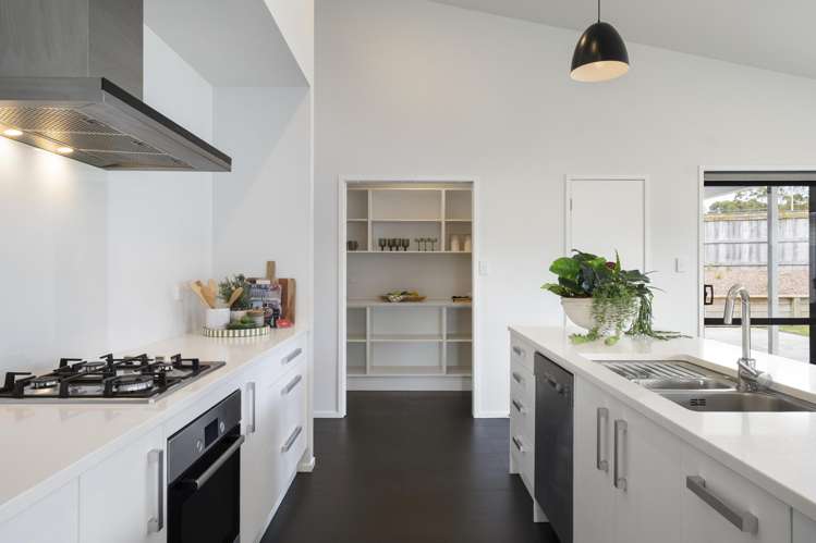 11 Coutts Way Fitzherbert_5