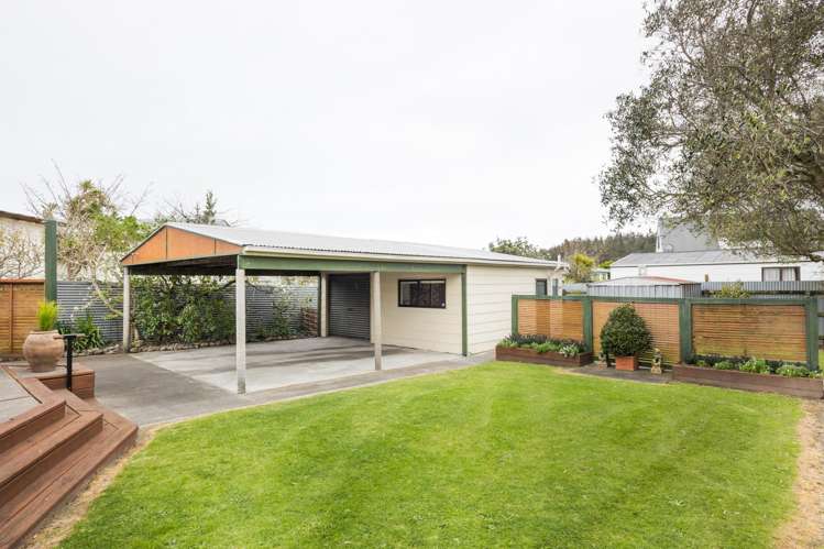 5 Hennessy Street East Foxton Beach_1