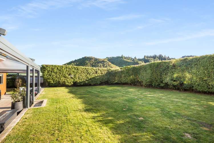 14 Betty Watt Grove Riverstone Terraces_25