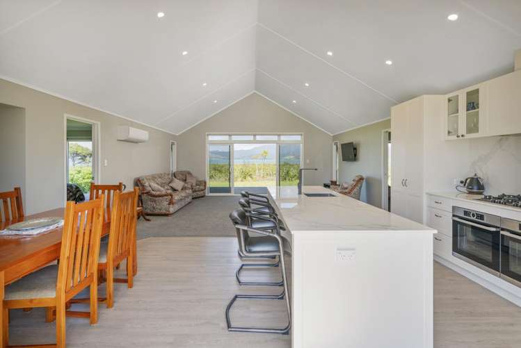 165 Kelly Jade Avenue Matarangi_2